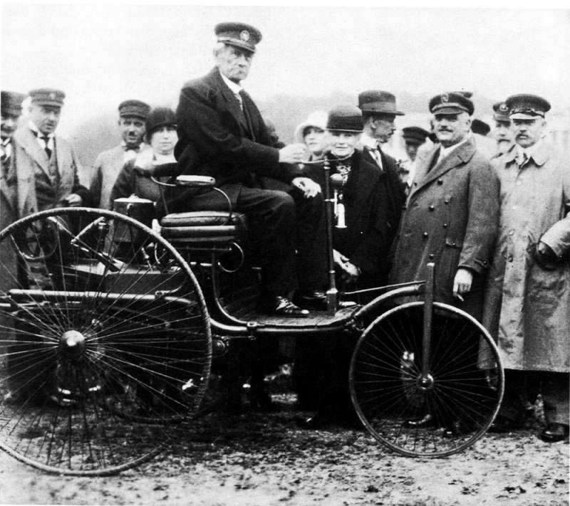     ,     Patent Motorwagen, 81 . 