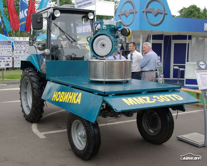 Тракторное самоходные шасси модель ММЗ-30ТД, Фотографии. Картинка