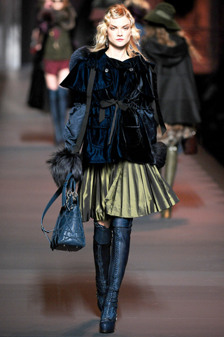 Christian Dior     . John Galliano  . 