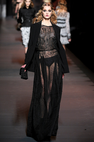 Christian Dior     . John Galliano  . 