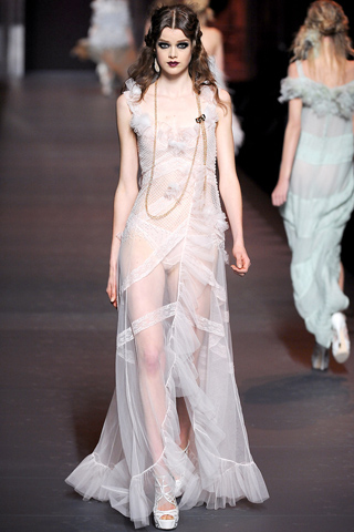 Christian Dior     . John Galliano  . 