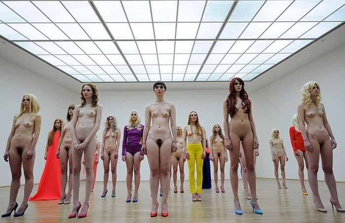 Куклы Барби. Музей современного искусства города Франкфурт-на-Майне. фото