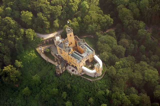 Замок Штольценфельс на Рейне.  Рыцарские замки Германии.