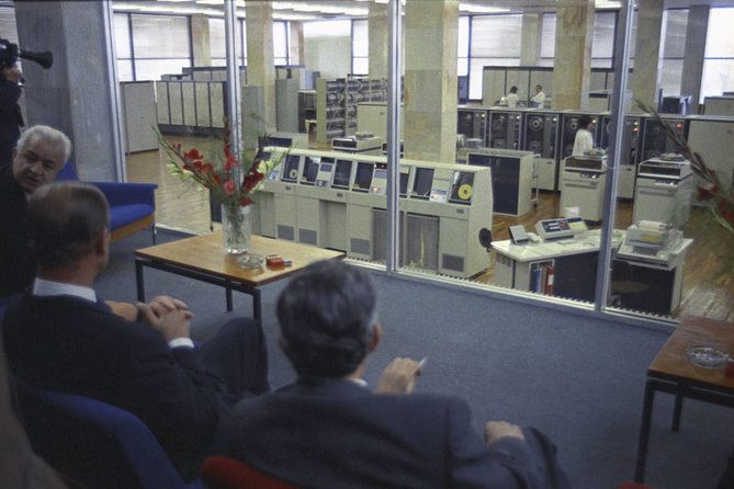 � ������ �������� � 1959 �. �������� ������ �������������� ����� � ��������� �����  ����