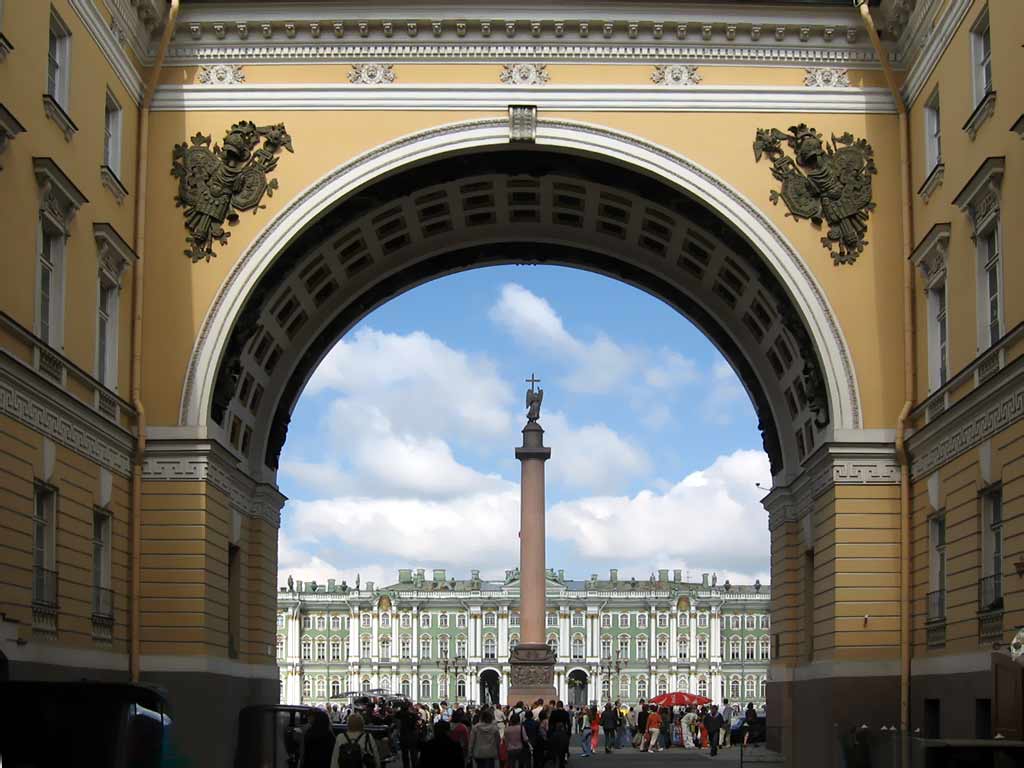 А это Санкт-Петербург - Отсюда Российская империя управоялась на протяжении двух столетий
