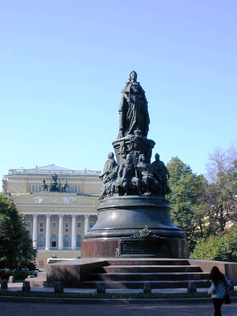 Памятник Екатерине Великой в Екатеринирском сквере. Фото. Фотография